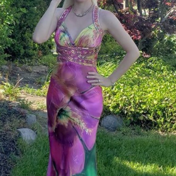 David's Bridal Dresses & Skirts - David's Bridal Purple and Pink Sleeveless Sweetheart Gown